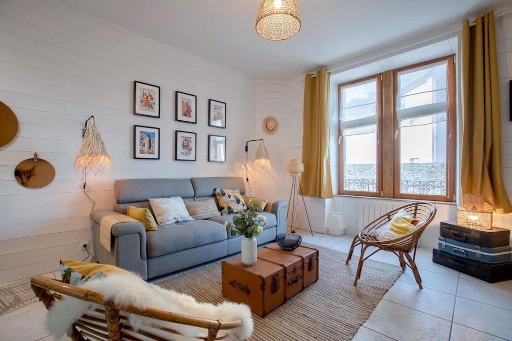 Au Pied Du Phare Vue Apartment