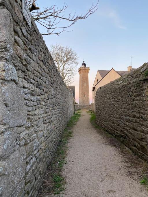 Au Pied Du Phare Vue Apartment Roscoff