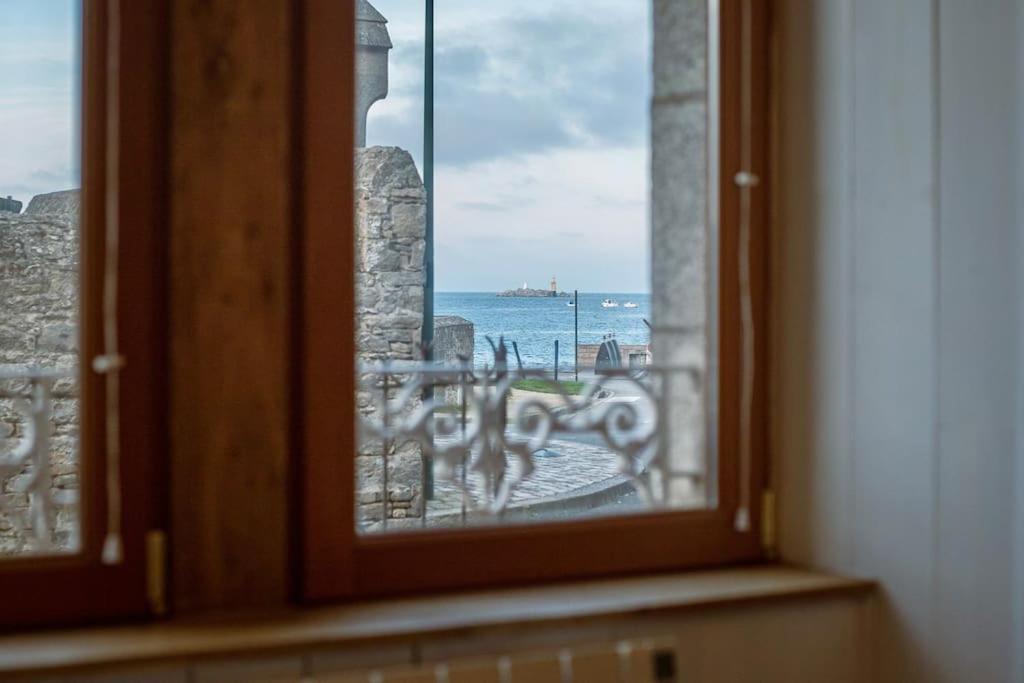 Apartment Au Pied Du Phare Vue Roscoff