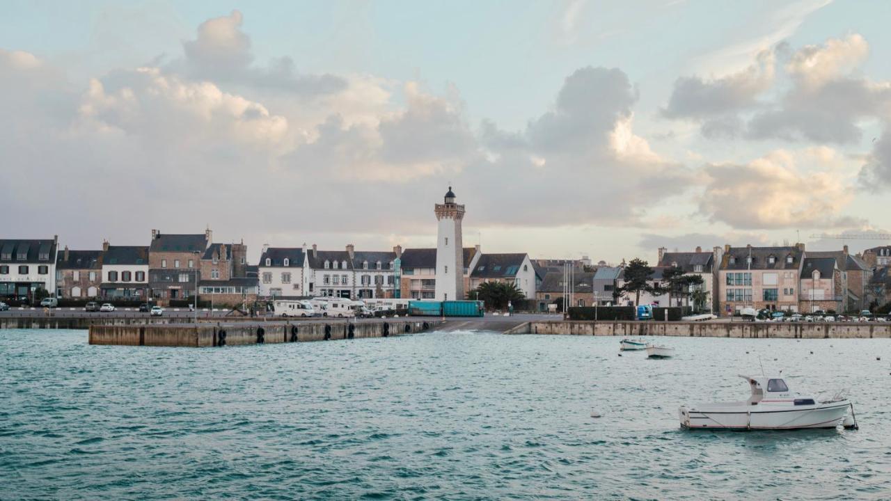 Au Pied Du Phare Vue Apartment Roscoff